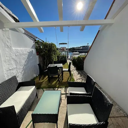 Holiday home Monocali Sul Molo 100m By Portoottioluaffitti